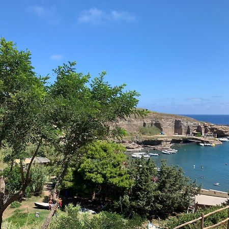 Hotel Isolabella Вентотене Екстер'єр фото