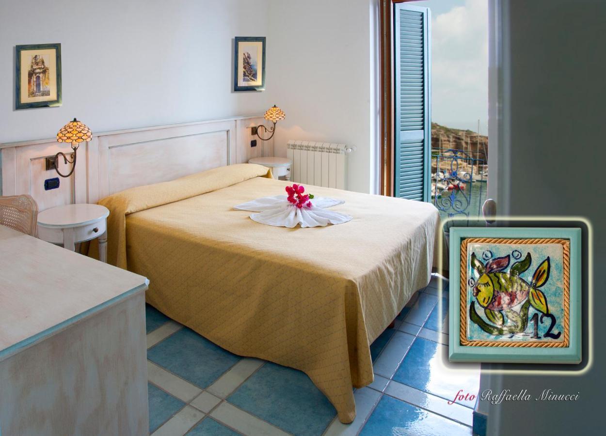 Hotel Isolabella Вентотене Екстер'єр фото