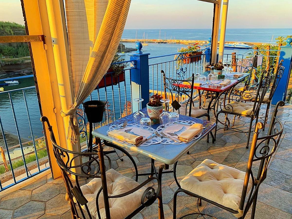 Hotel Isolabella Вентотене Екстер'єр фото