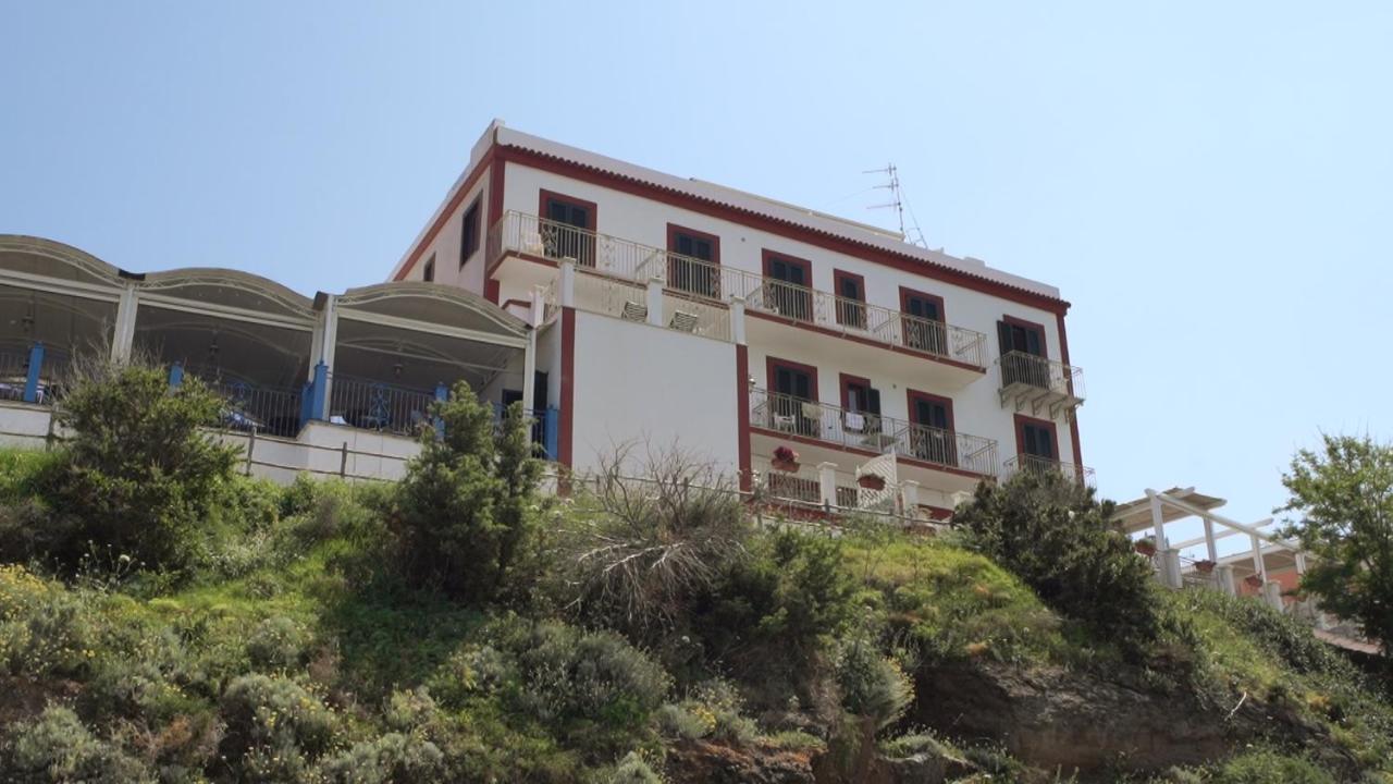 Hotel Isolabella Вентотене Екстер'єр фото